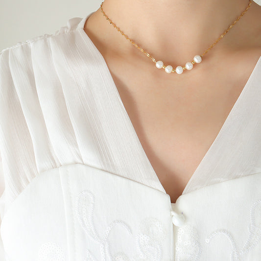 French Style Pearl Pendant Necklace