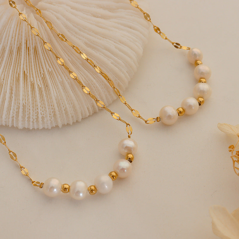 French Style Pearl Pendant Necklace